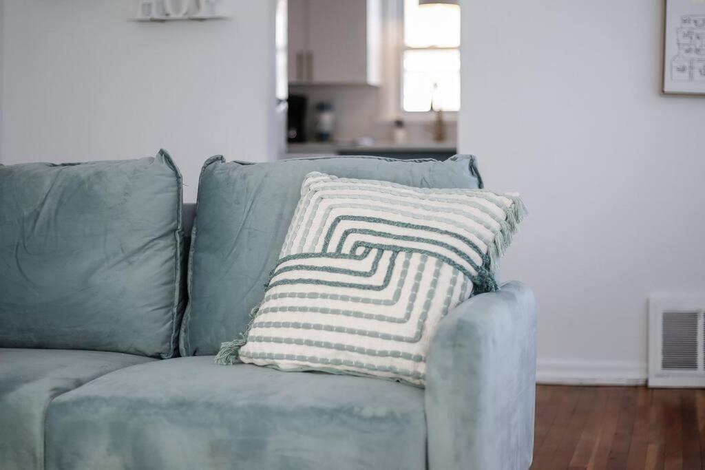 End Zone Escape-Light And Bright Hof Village Home Canton Bagian luar foto