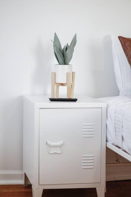 End Zone Escape-Light And Bright Hof Village Home Canton Bagian luar foto